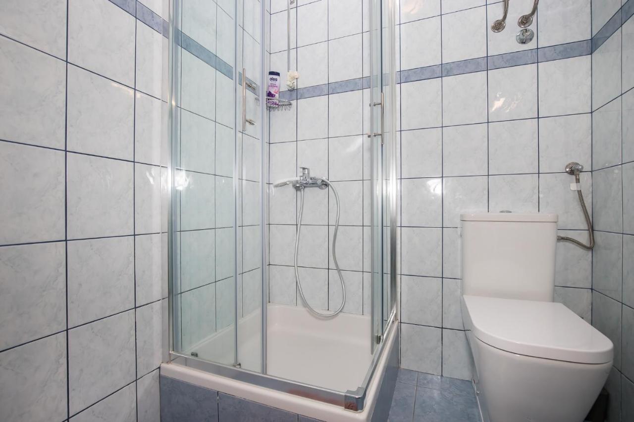 Apartmani Filipic Bol Esterno foto